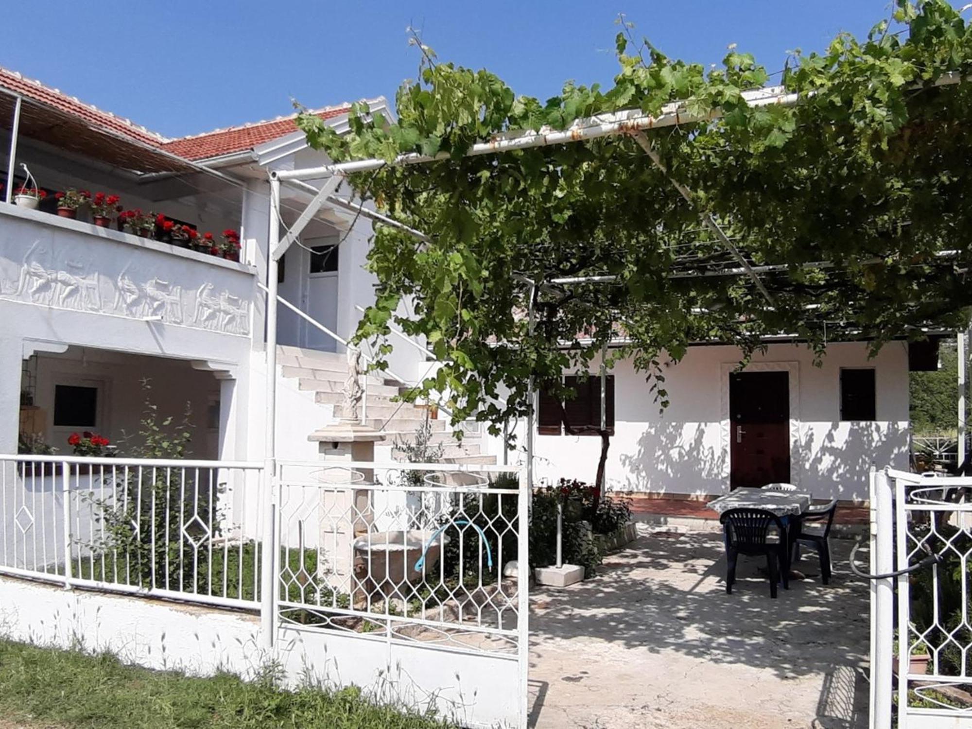 Apartment Merona With Swimming Pool Trebinje Zimmer foto